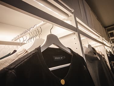 Detaljbild walk in closet