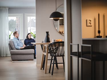 Vy mot matplats och vardagsrum