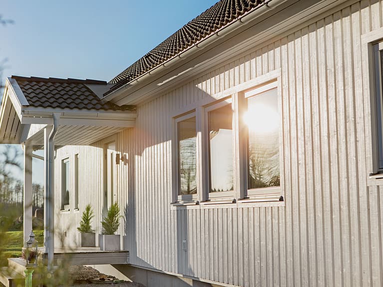 Exteriör i kvällssol